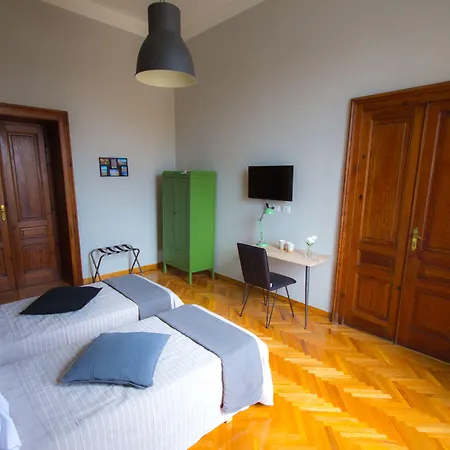 La Lepre Felice-bovio ゲストハウス 4*