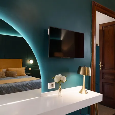 La Lepre Felice-bovio Penzion 4*