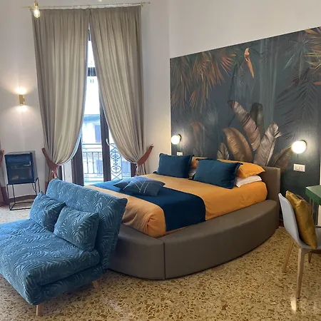 La Lepre Felice-bovio Penzion 4*