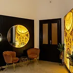 La Lepre Felice-bovio 4* نابولي